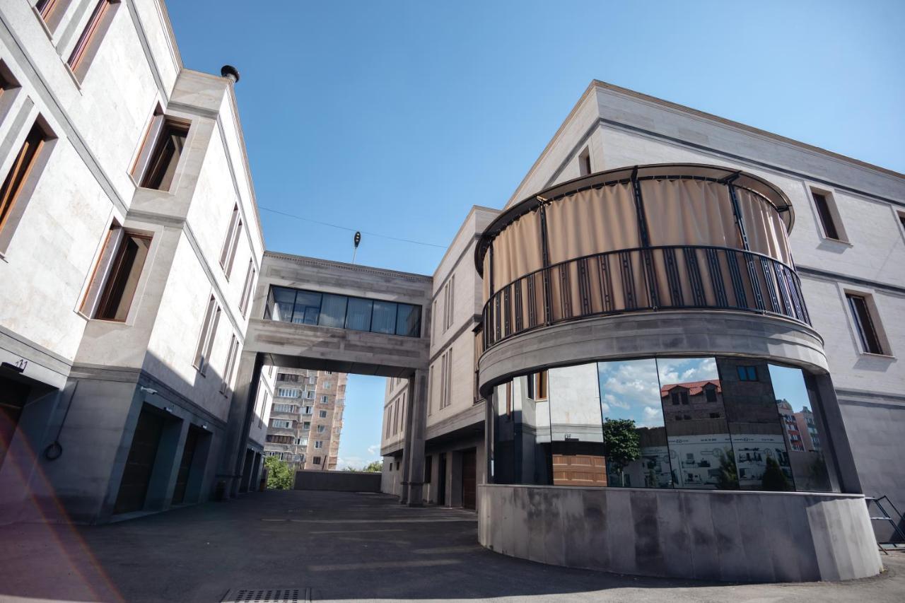 Gs Premium Hotel Yerevan Bagian luar foto