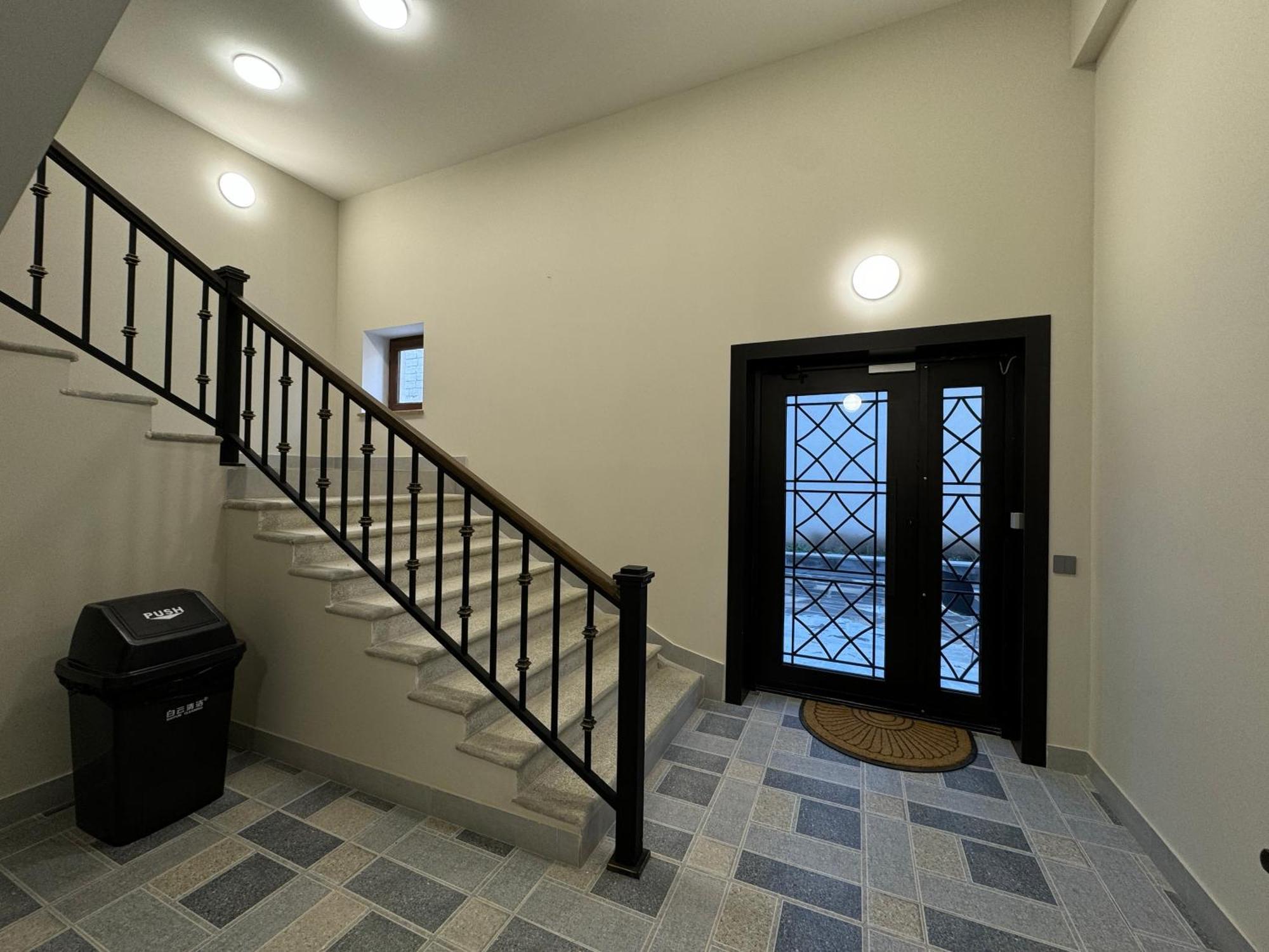Gs Premium Hotel Yerevan Bagian luar foto